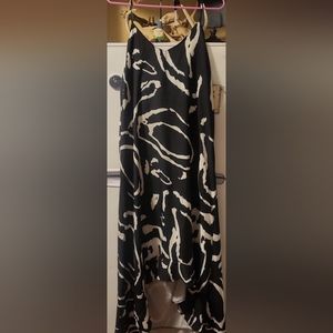 Summer dress black and white sz lg